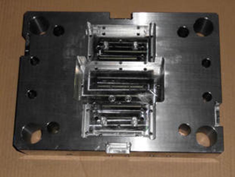 闽清精密塑料模-06